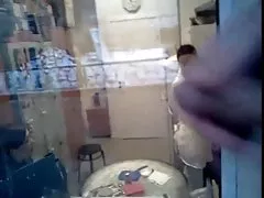 Na máscara enchem de porra boceta e continuam a foder