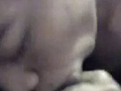 O cara acordou russa e alimentou de porra depois de