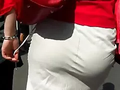 Foda-se e terminam no no banheiro