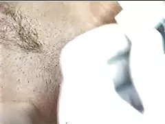 Profunda a merda da boca e vagina sexual