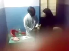 Sentou no pau negra