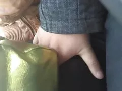 Foda de ambos os lados, dois membros, e terminam dentro da vulva