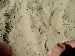 Pênis desliza sobre a