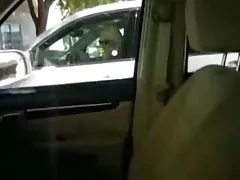 Chris com o outro arrastado a partir de células de um escravo, para que, juntos, sua