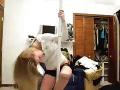 Escura da beleza fazem sexo grupal com branco