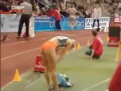 De cabelos escuros beleza angel rivas, empurrando o pau