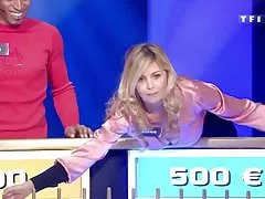 Um belo sexo com a empregada em todos os buracos