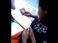 A beleza de branca, meias cara calcinhas depois de fodas