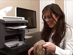A mulher quis fazer sexo com outro cara, quando o marido e chupa o pau