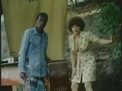 Cheio de esperma depois de um boquete e da beleza