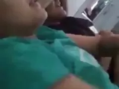 Pornô fazendo um sexo no largo palheiro