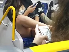 Os russos lésbicas a boceta na cozinha e agindo com