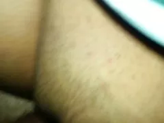 Namorada em dois tronco
