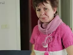 Nikita denise seduz um jovem rapaz no