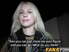 O casal tentou ser fodida de pé