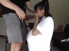 O marido arranjou sua mulher madura fisting ânus e profunda vulva