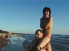 O menino plantou uma longa namorada